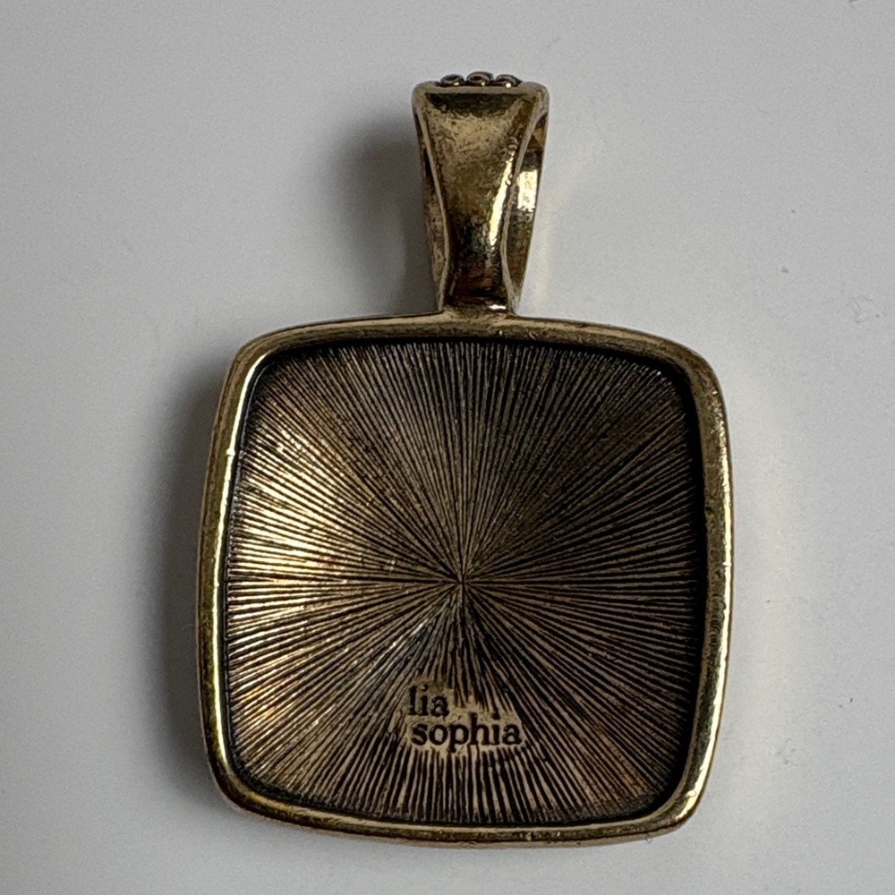 Lia Sophia basketweave pendant - Picture 5 of 6